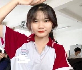 O idiota de Tu Anh nasceu em 2009 sem cabelo