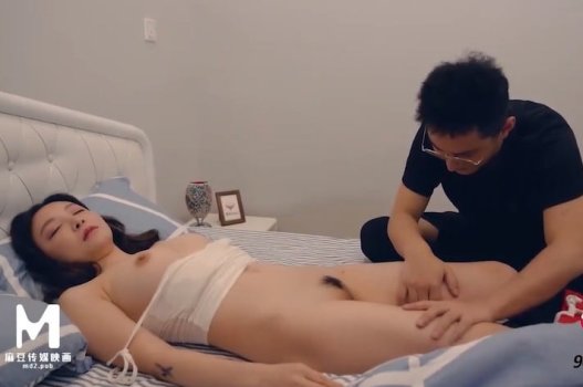 Zhao Jiamei tem um filme de sexo extremamente estimulante em qualidade HD completa sem cobertura
